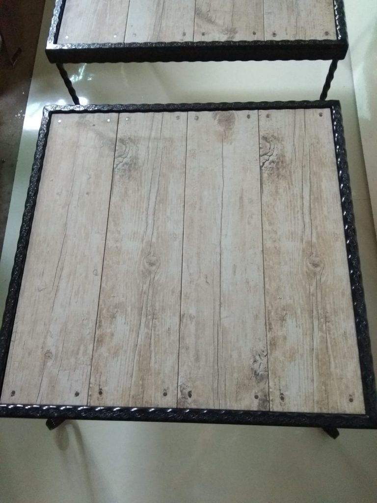 שולחן ברזל קרמיקה דמוית עץ